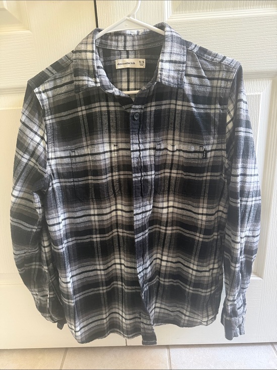 Abercrombie & Fitch Other - Abercrombie & Fitch Black and White Plaid Button-Down Shirt